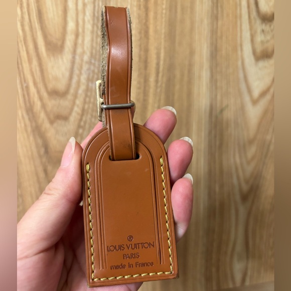 Auth Louis Vuitton leather small luggage name tag - Picture 1 of 8